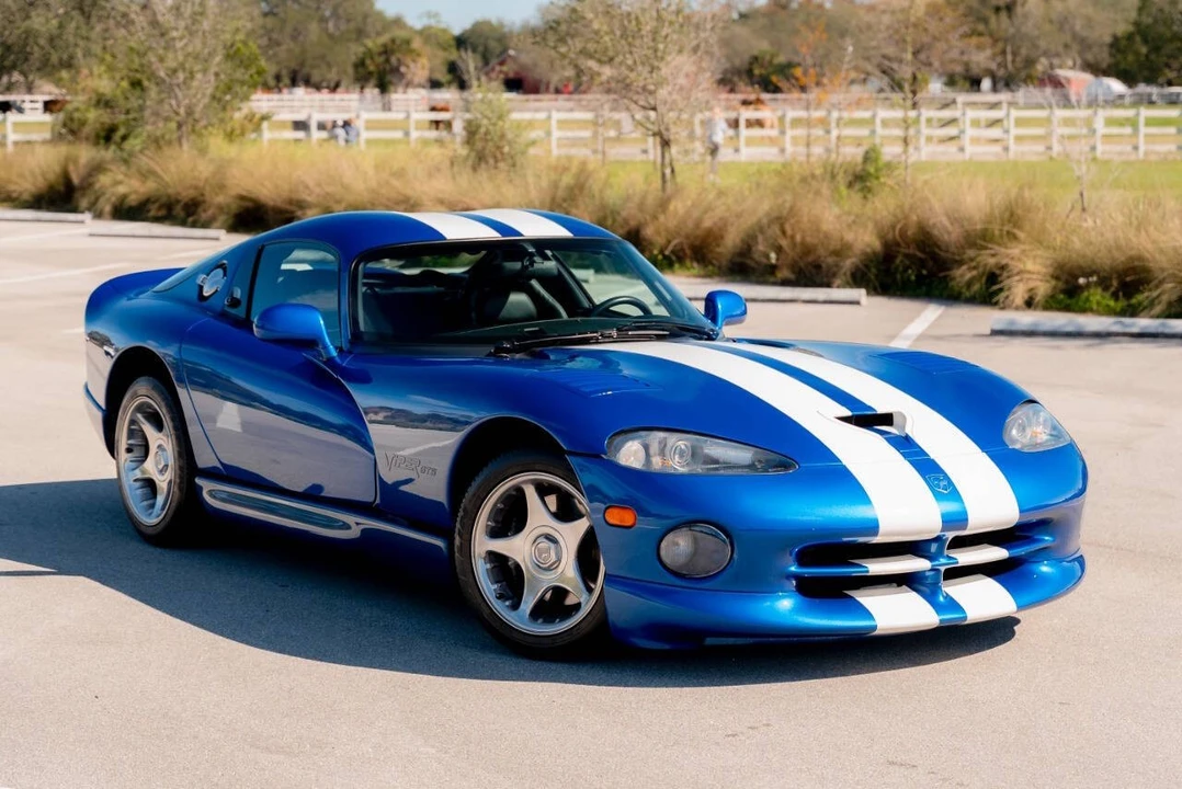 1996 Dodge Viper GTS 2nd Gen - Image 13 of 21