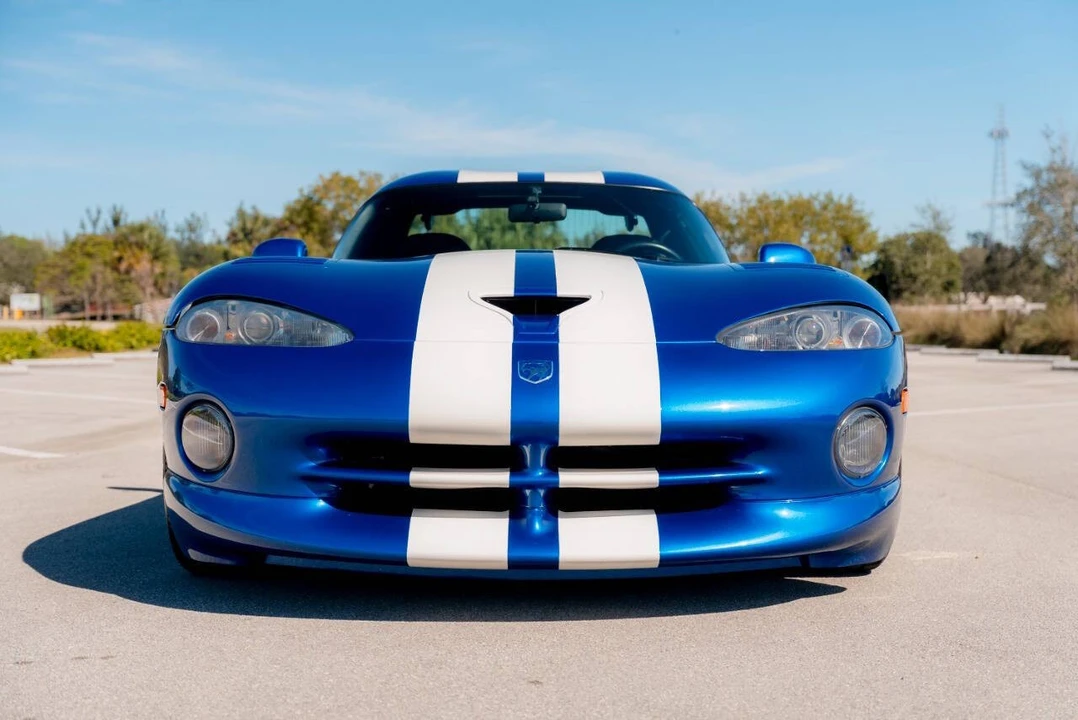 1996 Dodge Viper GTS 2nd Gen - Image 2 of 21