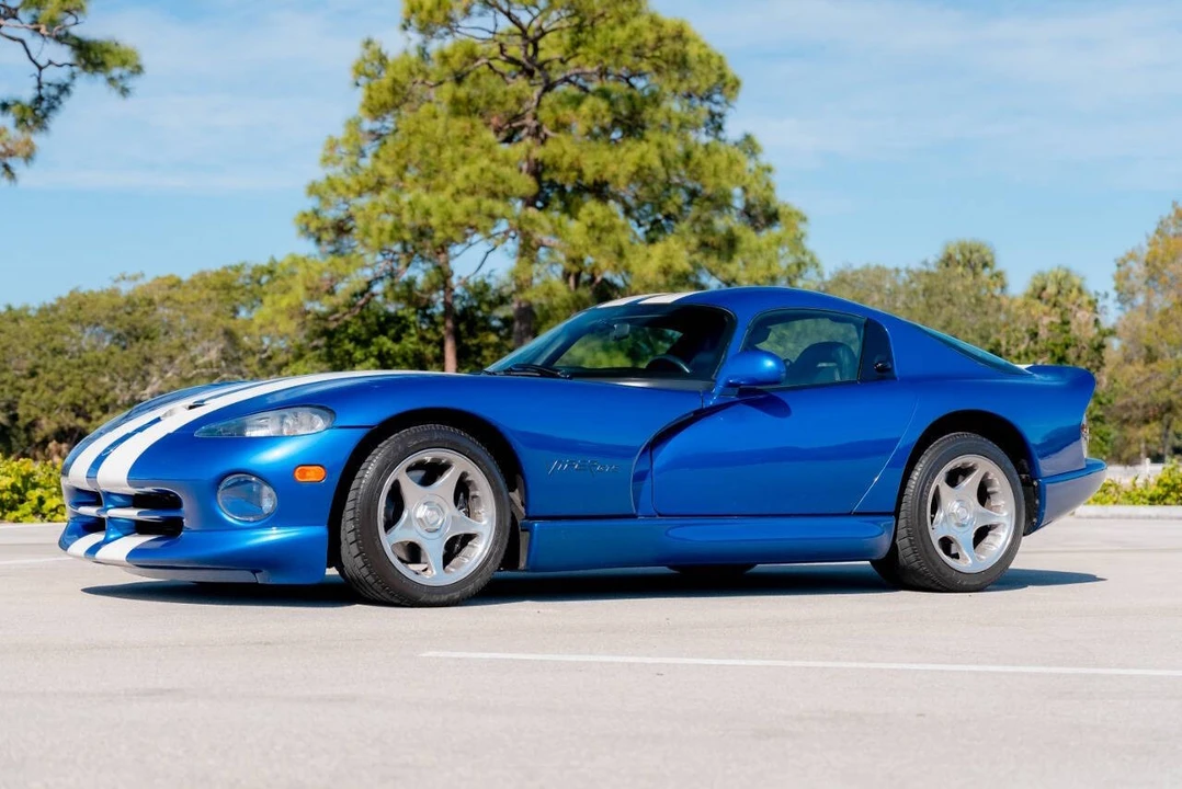 1996 Dodge Viper GTS 2nd Gen - Image 3 of 21
