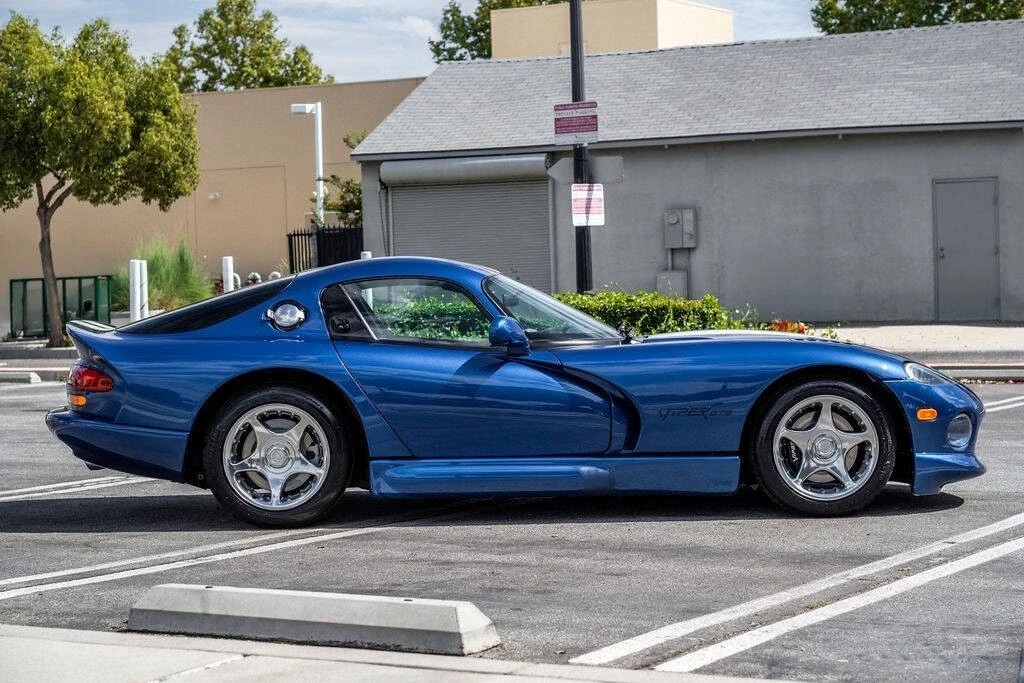 1996 Dodge Viper GTS 2nd Gen - Image 11 of 21