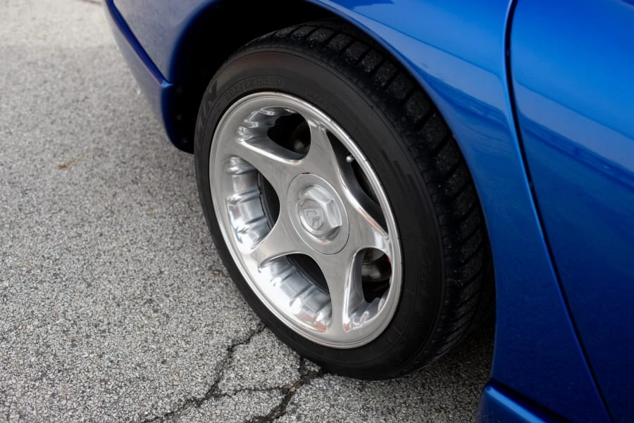 1996 Dodge Viper GTS 2nd Gen - Image 9 of 31