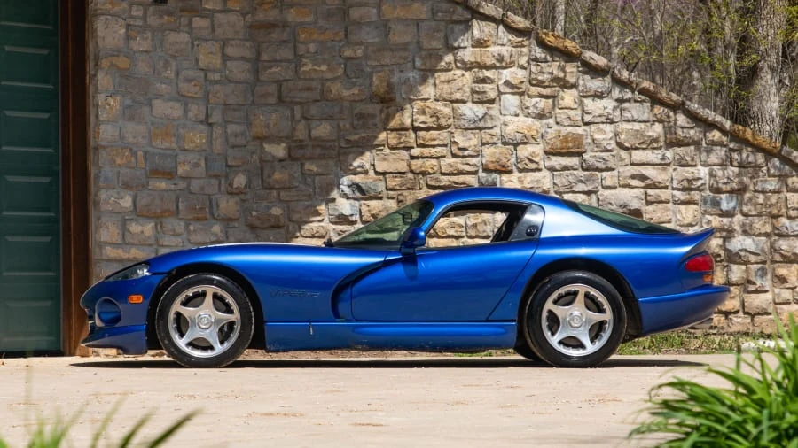 1996 Dodge Viper GTS 2nd Gen - Image 2 of 12