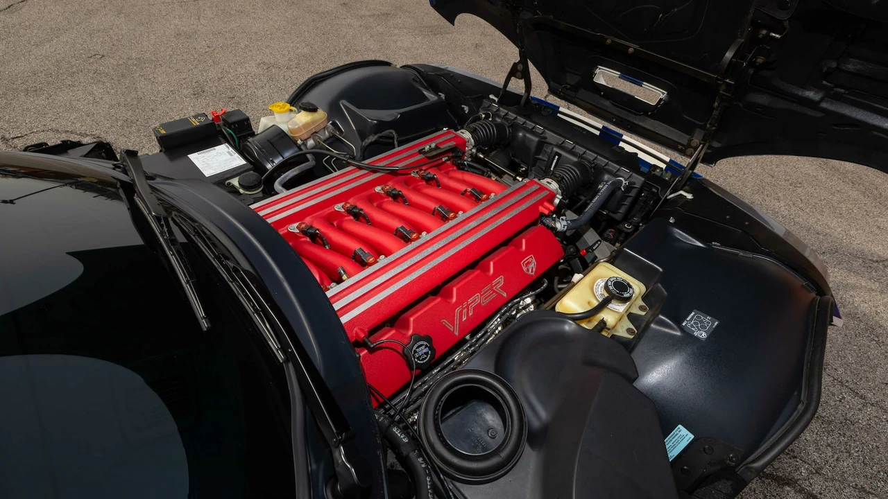 1996 Dodge Viper GTS 2nd Gen - Image 7 of 31