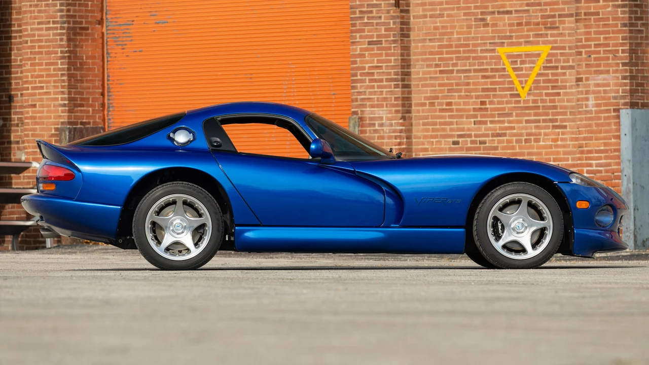 1996 Dodge Viper GTS 2nd Gen - Image 8 of 31