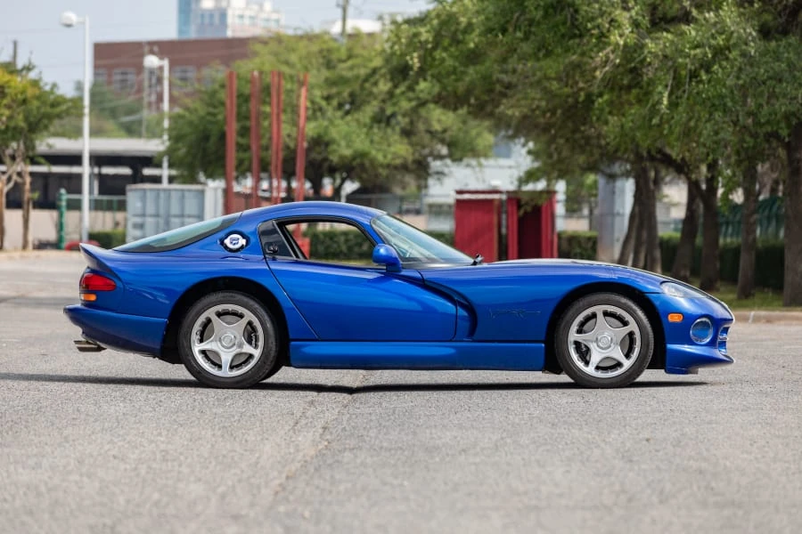 1996 Dodge Viper GTS 2nd Gen - Image 2 of 30