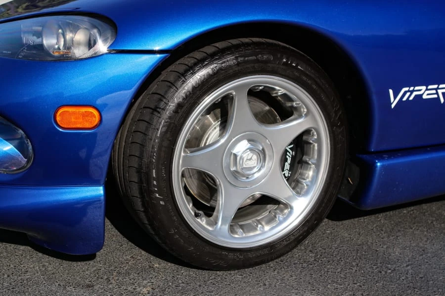 1996 Dodge Viper GTS 2nd Gen - Image 15 of 31