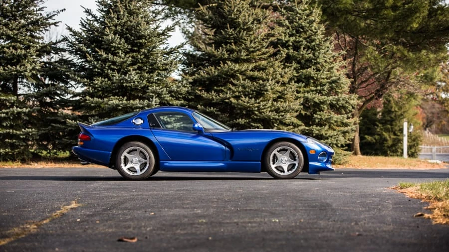 1996 Dodge Viper GTS 2nd Gen - Image 2 of 12