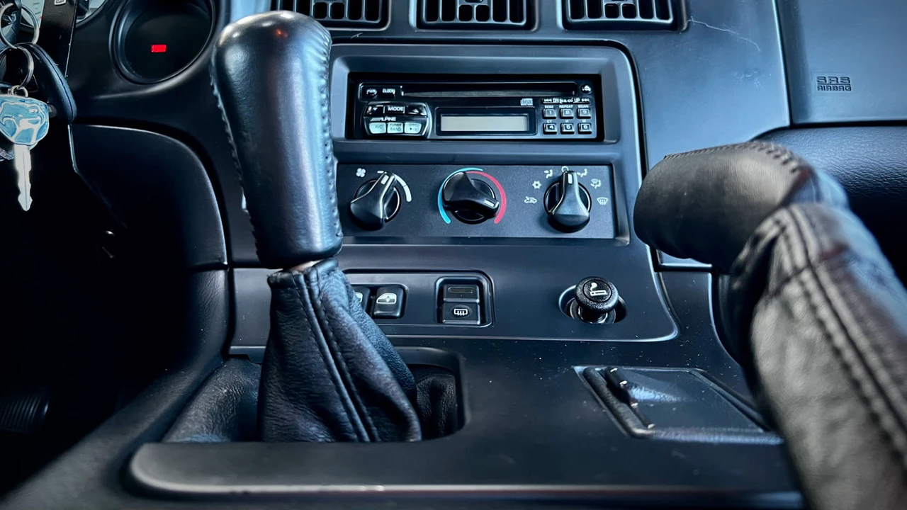 1996 Dodge Viper GTS 2nd Gen - Image 11 of 15