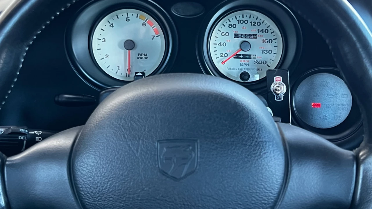 1996 Dodge Viper GTS 2nd Gen - Image 13 of 15