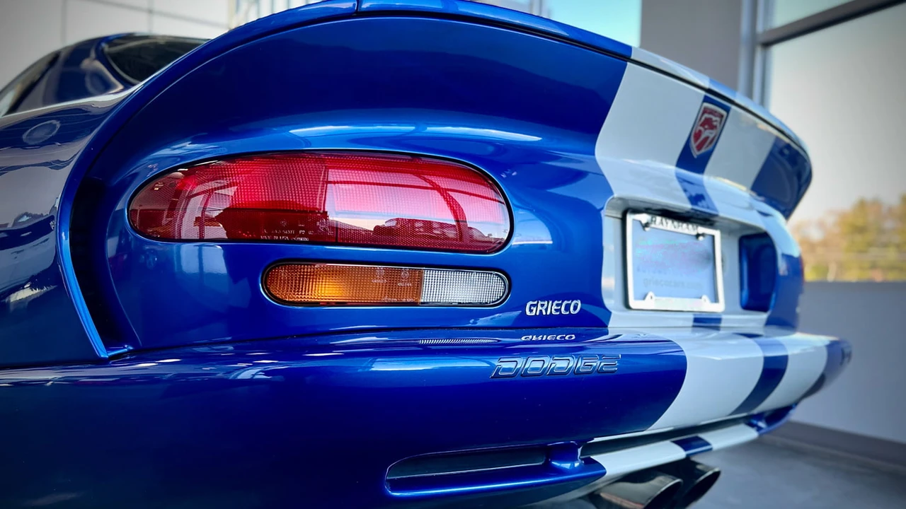 1996 Dodge Viper GTS 2nd Gen - Image 15 of 15