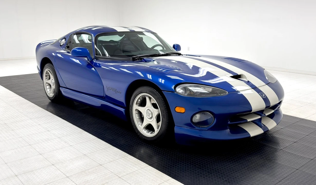 1996 Dodge Viper GTS 2nd Gen - Image 7 of 12