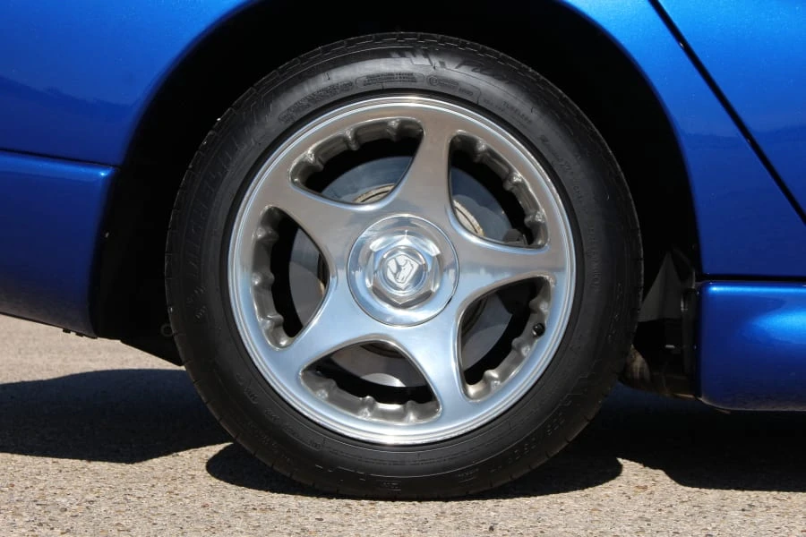 1996 Dodge Viper GTS 2nd Gen - Image 23 of 31