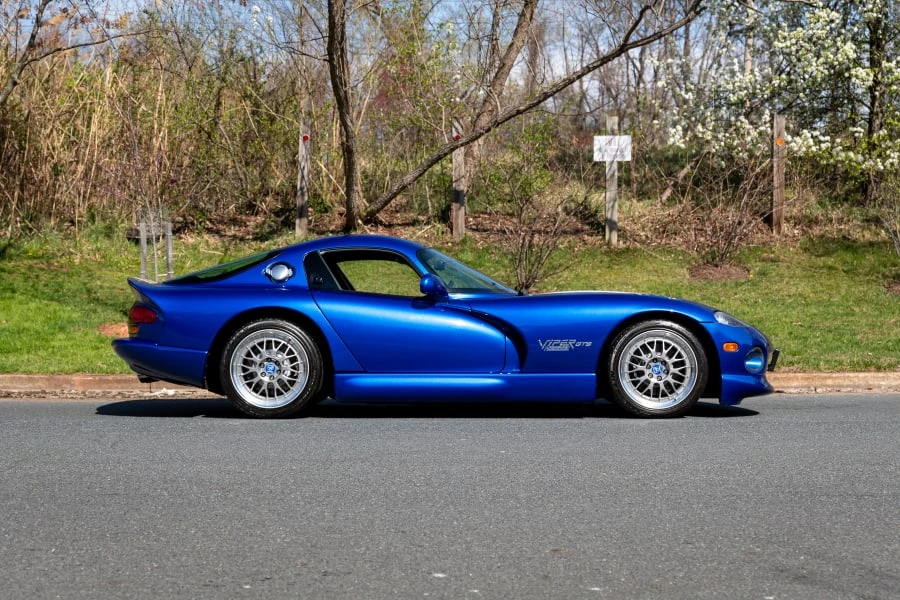 1996 Dodge Viper GTS 2nd Gen - Image 2 of 30