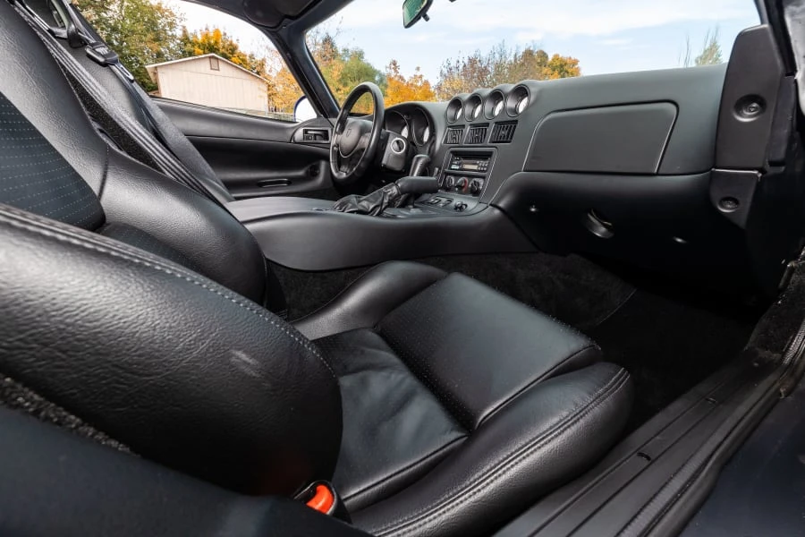 1996 Dodge Viper GTS 2nd Gen - Image 23 of 31