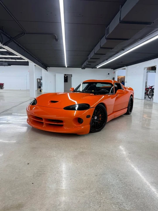 1996 Dodge Viper GTS 2nd Gen - Image 2 of 9