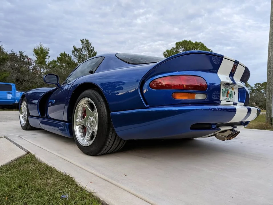 1996 Dodge Viper GTS 2nd Gen - Image 2 of 13
