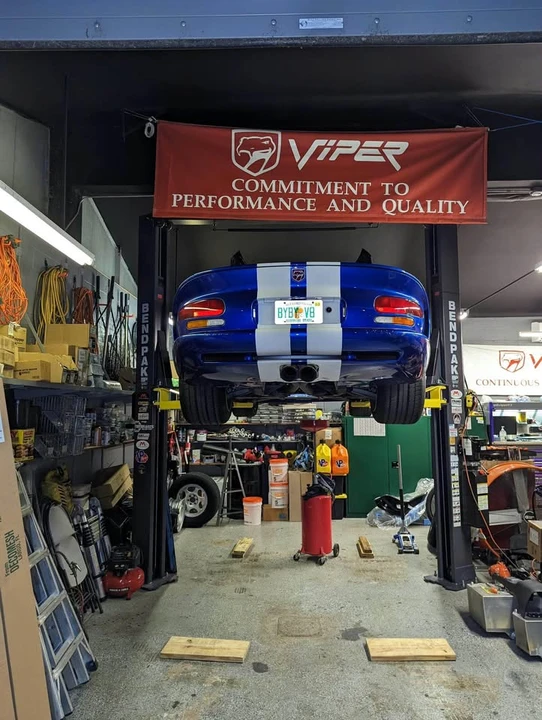 1996 Dodge Viper GTS 2nd Gen - Image 9 of 13