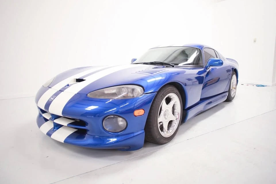 1996 Dodge Viper GTS 2nd Gen - Image 2 of 20