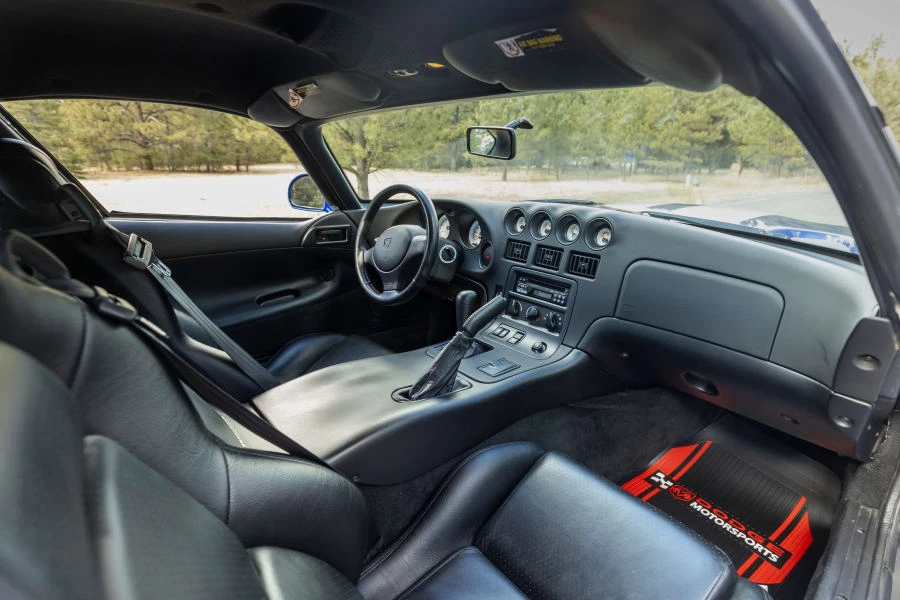 1996 Dodge Viper GTS 2nd Gen - Image 19 of 25