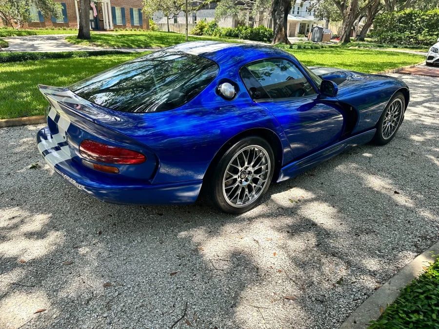 1996 Dodge Viper GTS 2nd Gen - Image 2 of 7