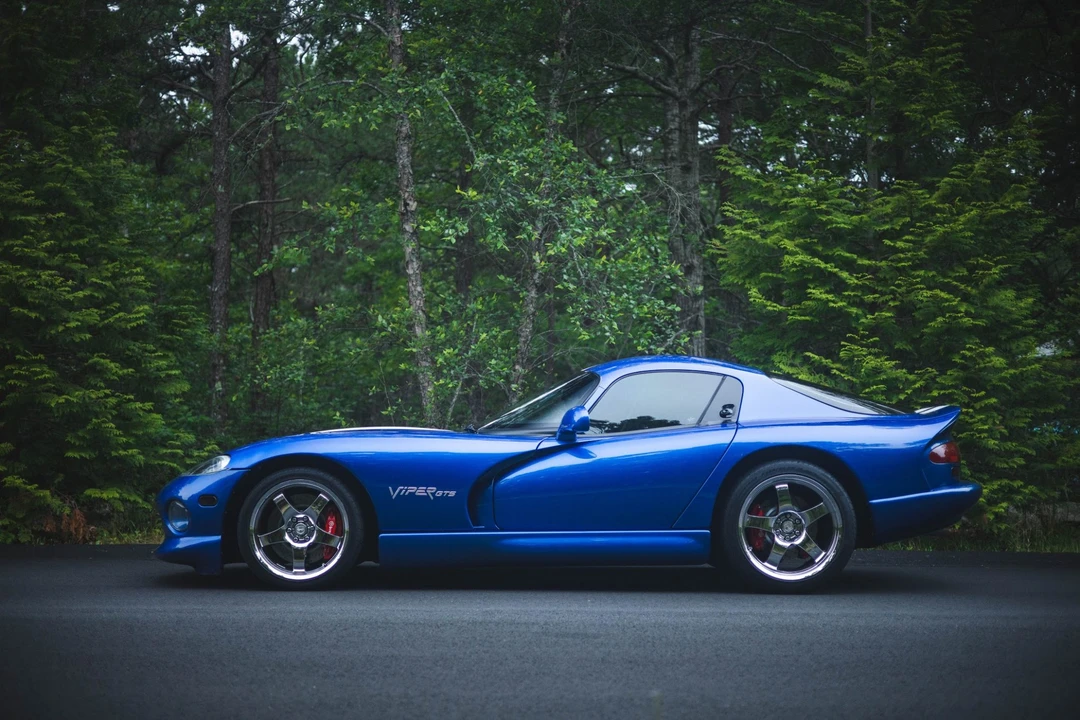 1996 Dodge Viper GTS 2nd Gen - Image 2 of 31