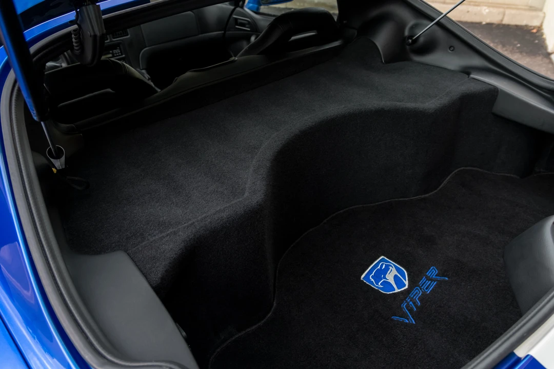 1996 Dodge Viper GTS 2nd Gen - Image 21 of 31