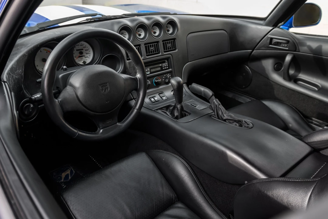 1996 Dodge Viper GTS 2nd Gen - Image 23 of 31