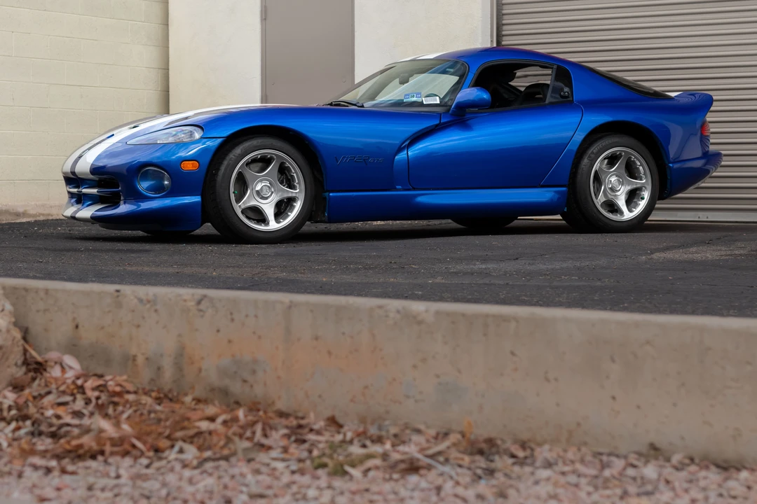 1996 Dodge Viper GTS 2nd Gen - Image 15 of 31