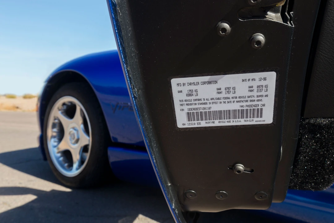 1996 Dodge Viper GTS 2nd Gen - Image 13 of 29