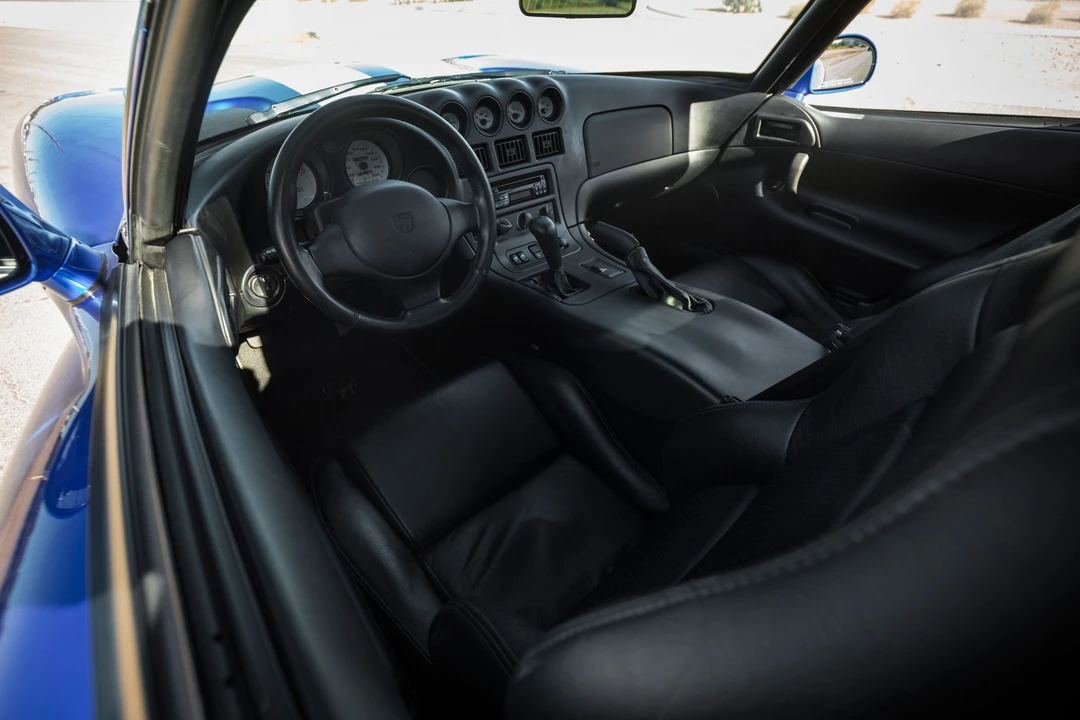 1996 Dodge Viper GTS 2nd Gen - Image 17 of 29
