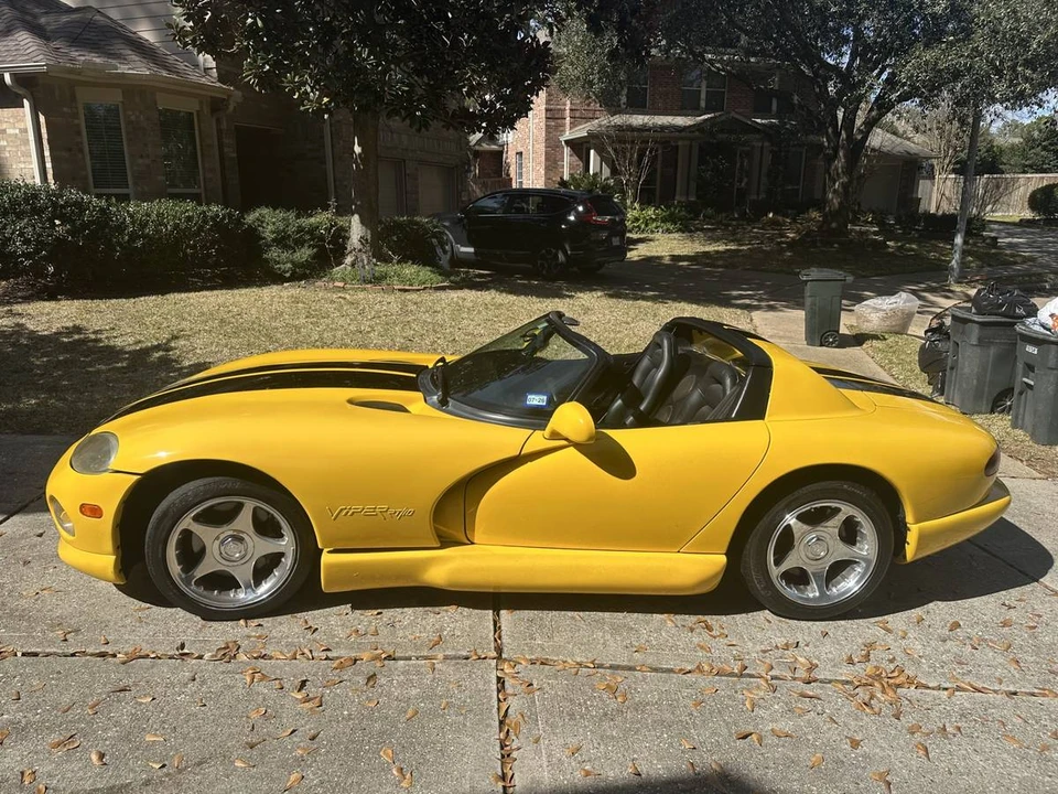 1996 Dodge Viper 2nd Gen - Image 2 of 22