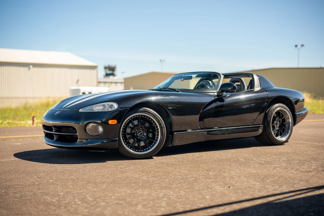 1996 Dodge Viper 2nd Gen - Image 2 of 31