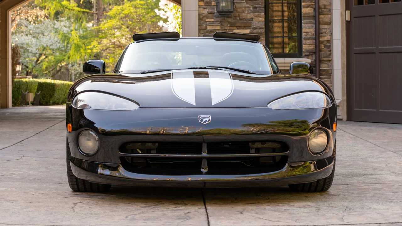 1996 Dodge Viper 2nd Gen - Image 2 of 31