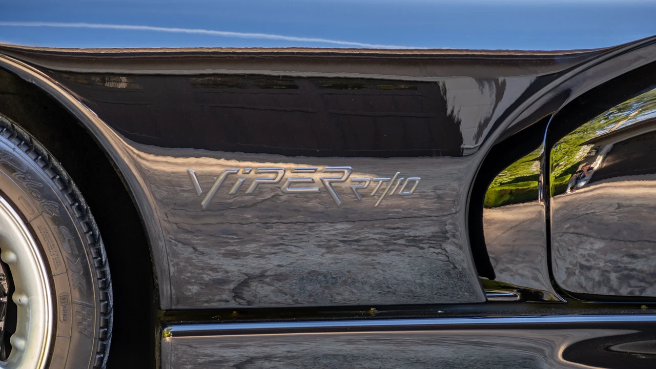 1996 Dodge Viper 2nd Gen - Image 28 of 31