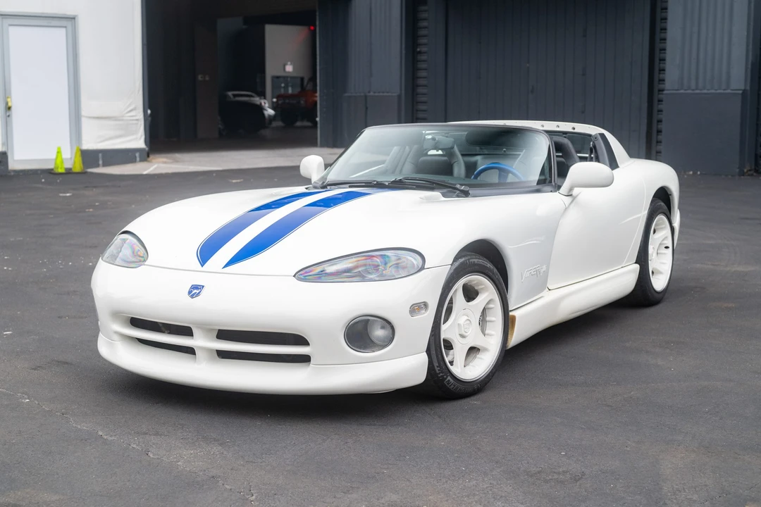 1996 Dodge Viper 2nd Gen - Image 2 of 31