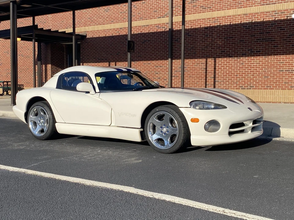 1996 Dodge Viper 2nd Gen - Image 9 of 31