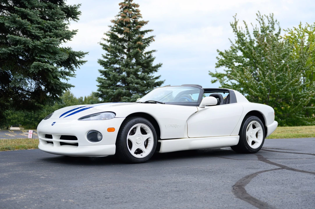 1996 Dodge Viper 2nd Gen - Image 2 of 31