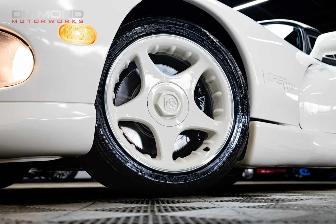 1996 Dodge Viper 2nd Gen - Image 9 of 31