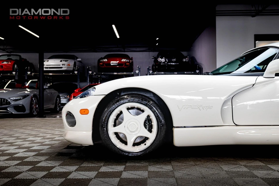 1996 Dodge Viper 2nd Gen - Image 11 of 31