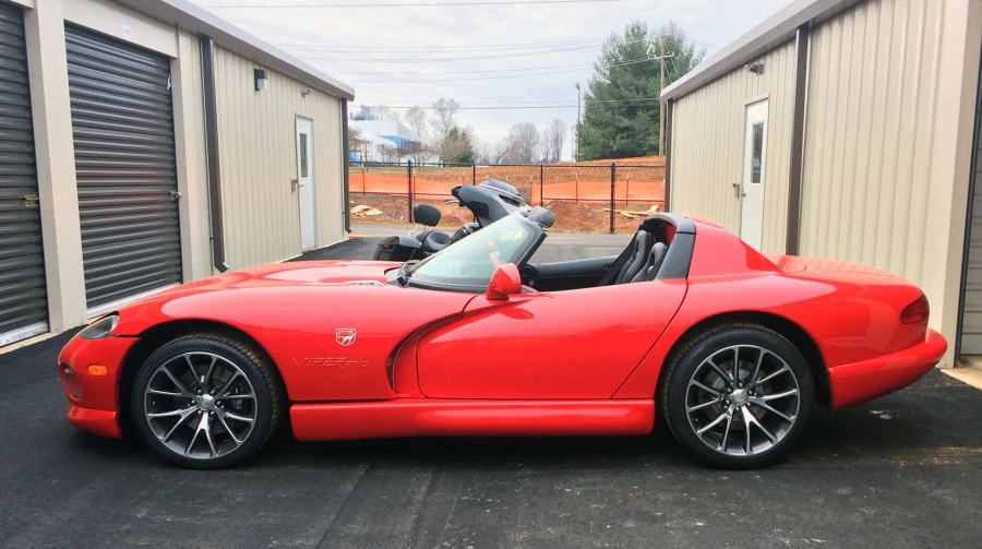 1996 Dodge Viper 2nd Gen - Image 2 of 9