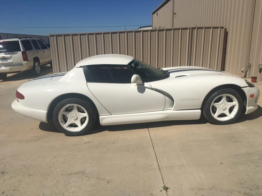 1996 Dodge Viper 2nd Gen - Image 2 of 12