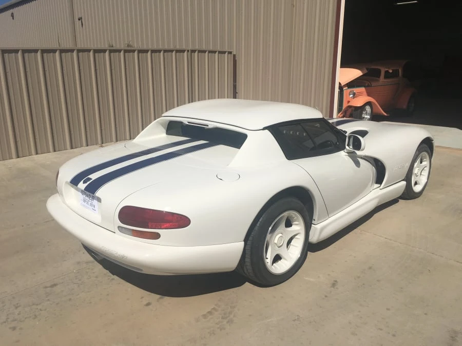 1996 Dodge Viper 2nd Gen - Image 3 of 12