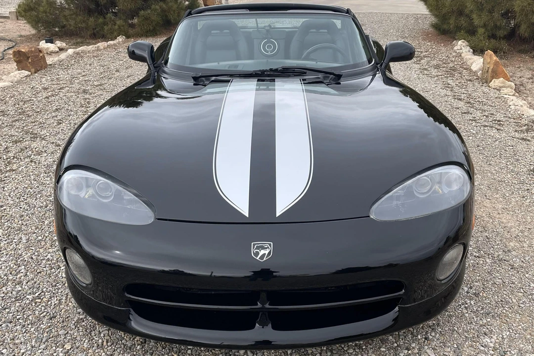 1996 Dodge Viper 2nd Gen - Image 2 of 25