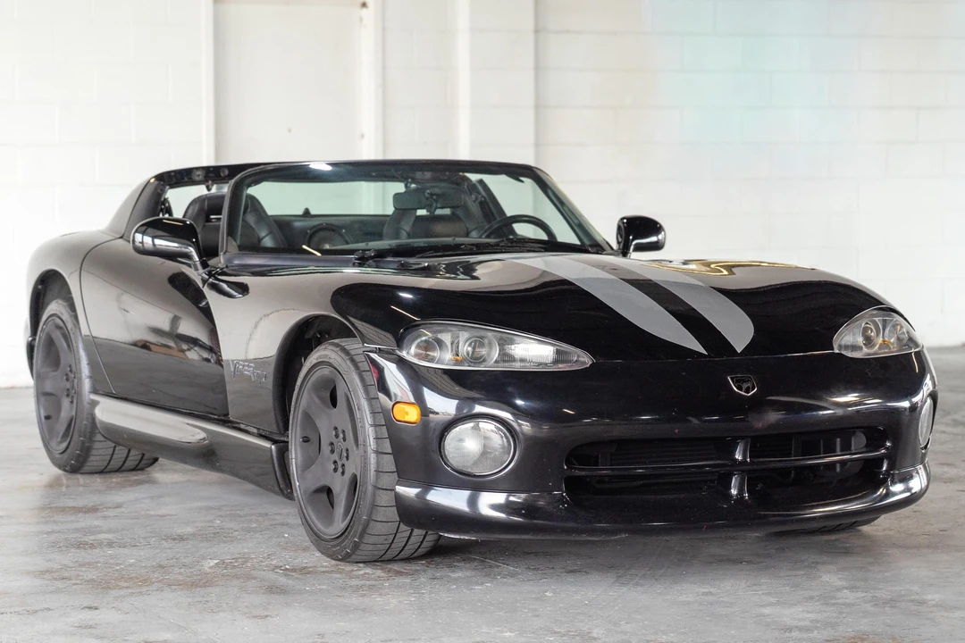 1996 Dodge Viper 2nd Gen - Image 2 of 31