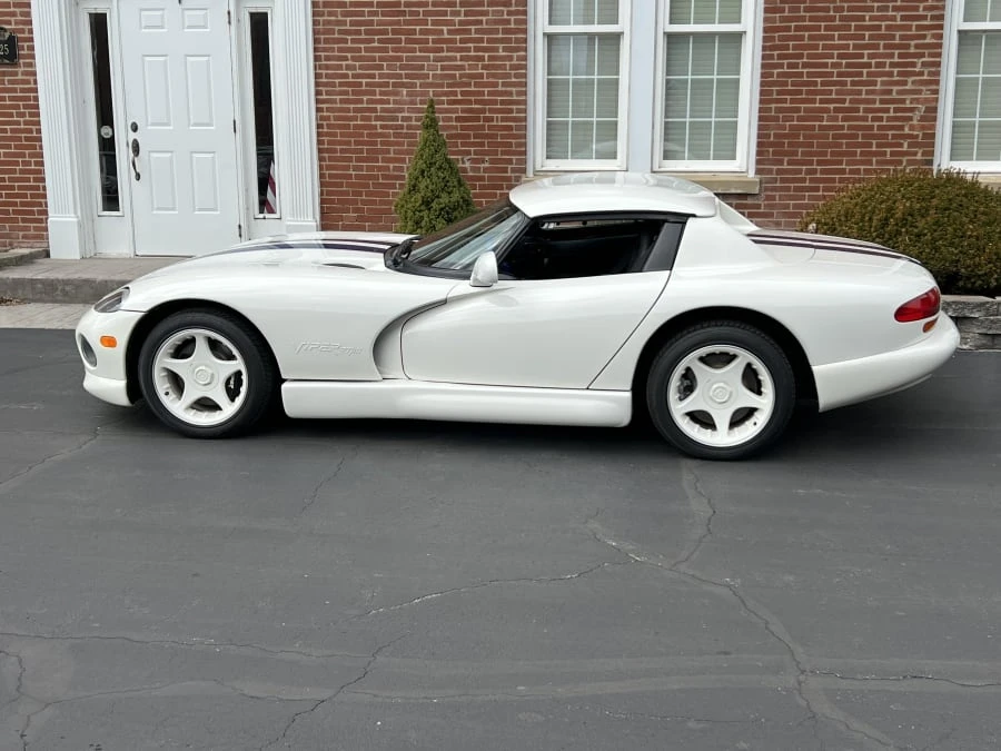 1996 Dodge Viper 2nd Gen - Image 2 of 7