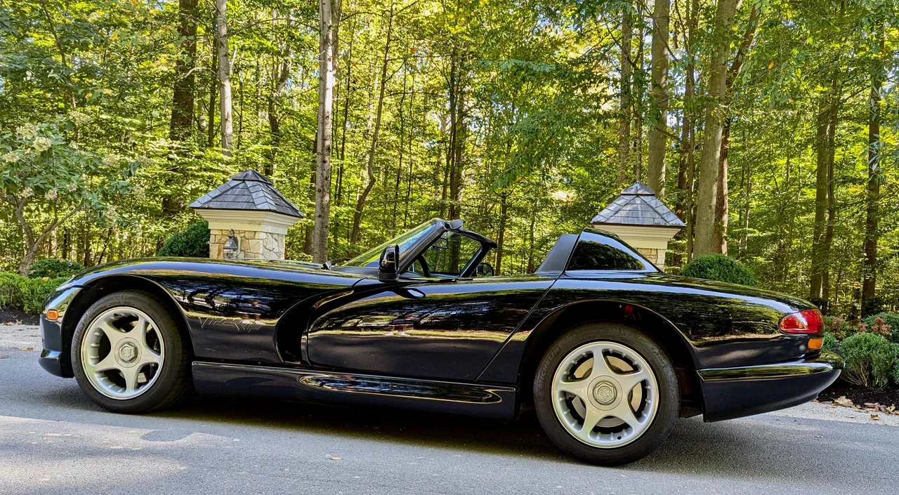 1996 Dodge Viper 2nd Gen - Image 15 of 31