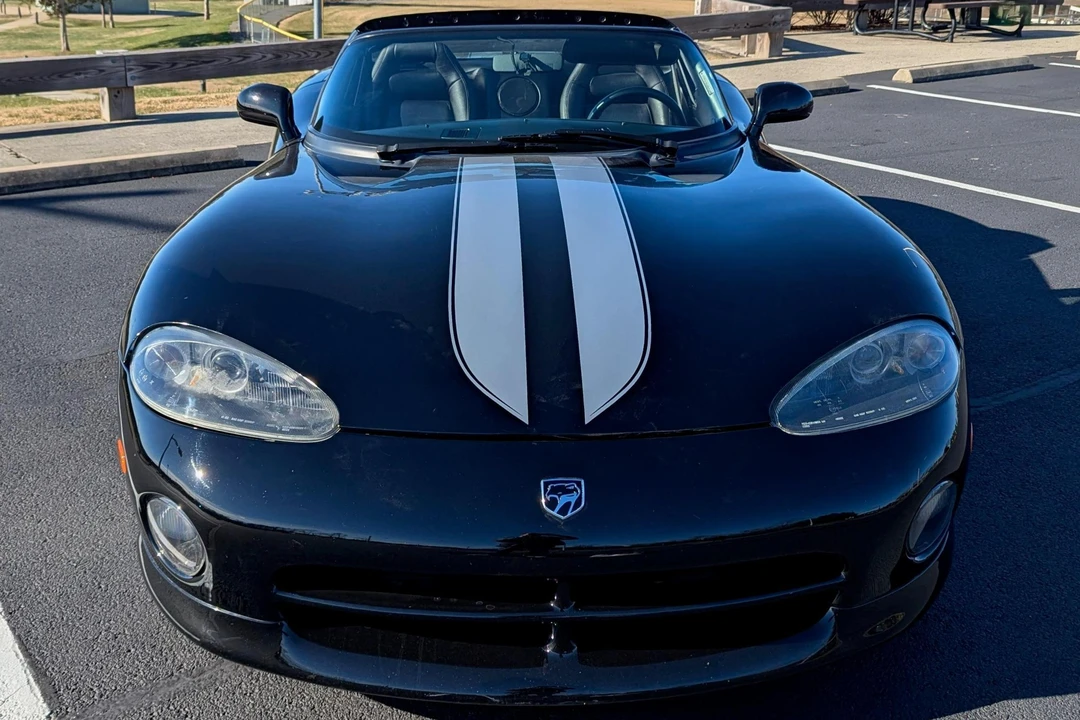 1996 Dodge Viper 2nd Gen - Image 2 of 31
