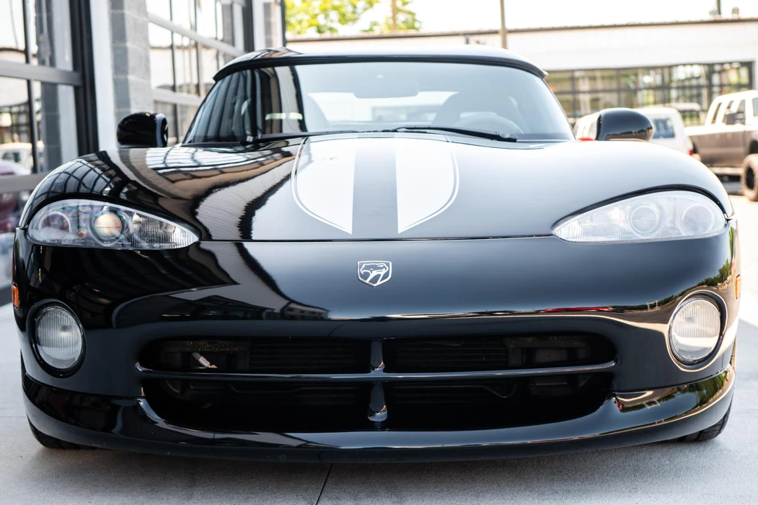 1996 Dodge Viper 2nd Gen - Image 2 of 31