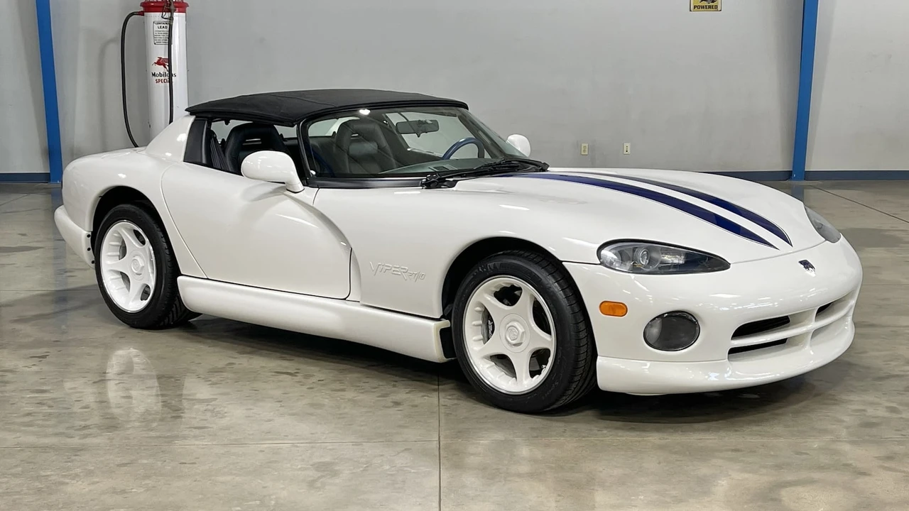1996 Dodge Viper 2nd Gen - Image 11 of 11