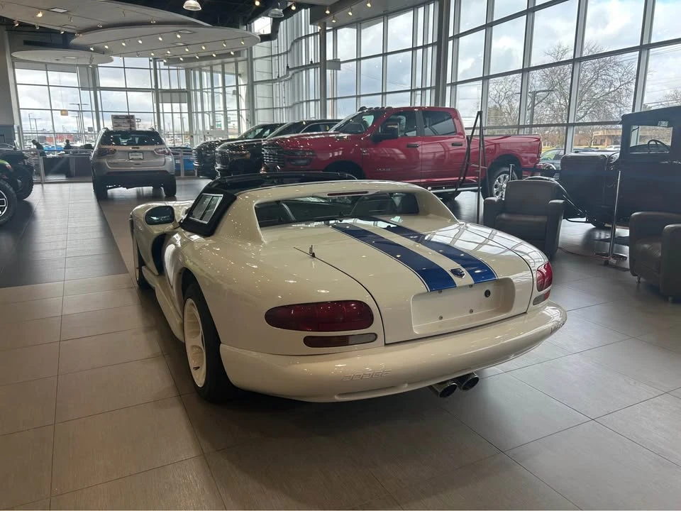 1996 Dodge Viper 2nd Gen - Image 3 of 8